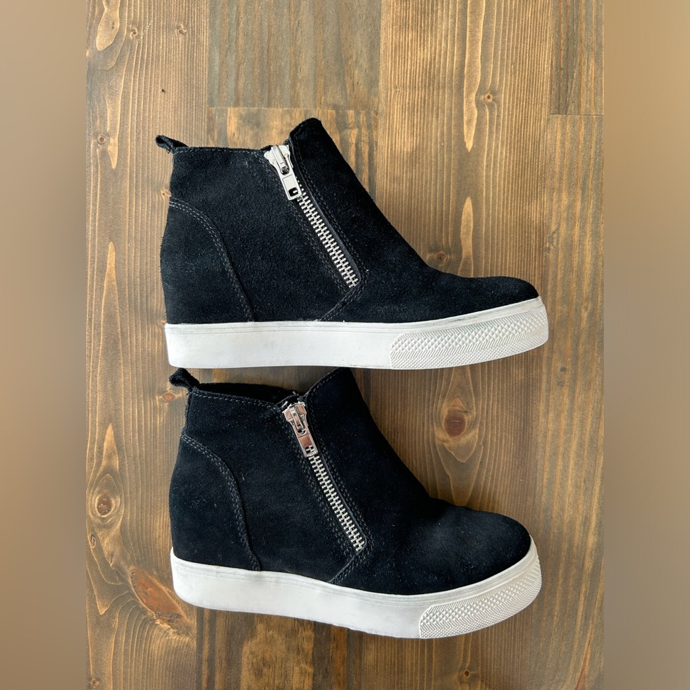 Steve Madden Wedgie bootie, size 7.5 Black